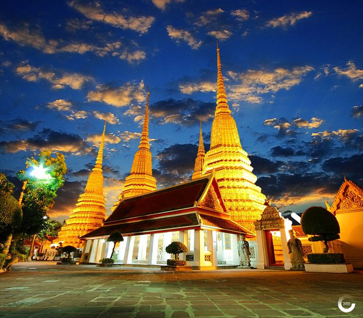 Pattaya to Bangkok via Golden Buddha & Mini Reclining Buddha